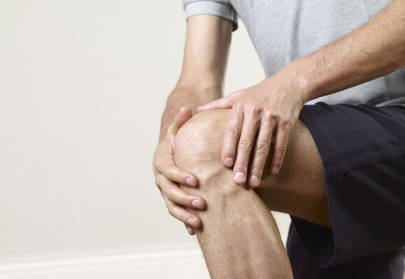 Az arthrosis degeneratív-dystrophiás betegsége ízületi fájdalomként nyilvánul meg